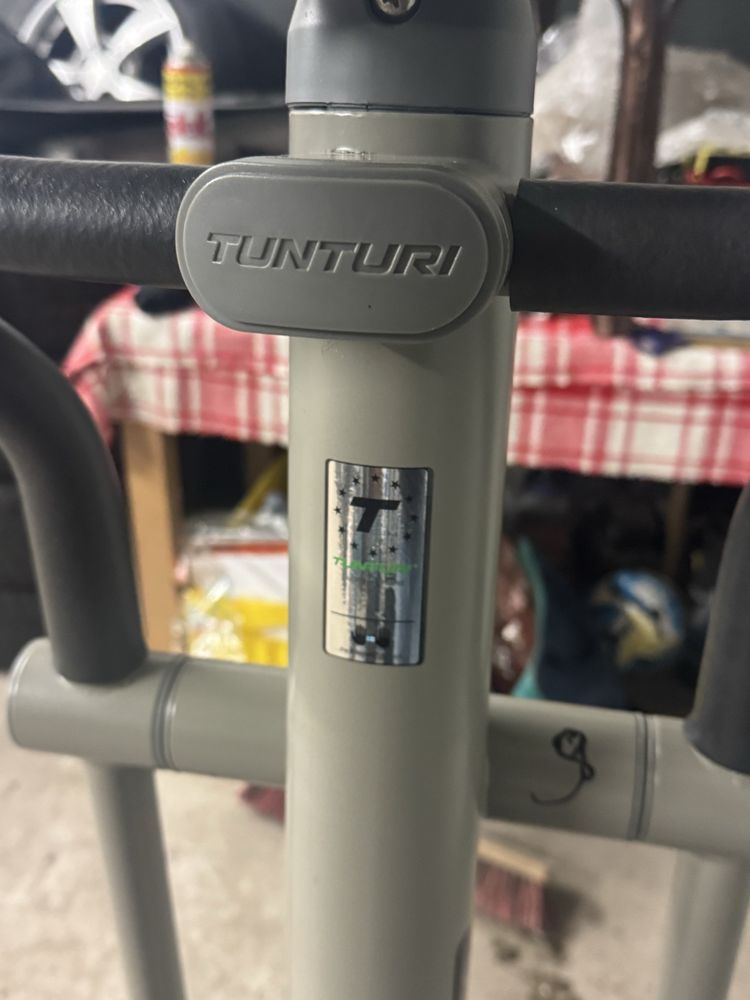 Orbiterek , Orbiter Cross Emerald Editon Tunturi 90