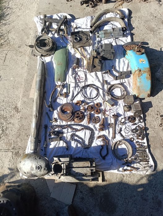 Глушитілля иж планета 3 амортизатори крила  вилка картер цепка кожух