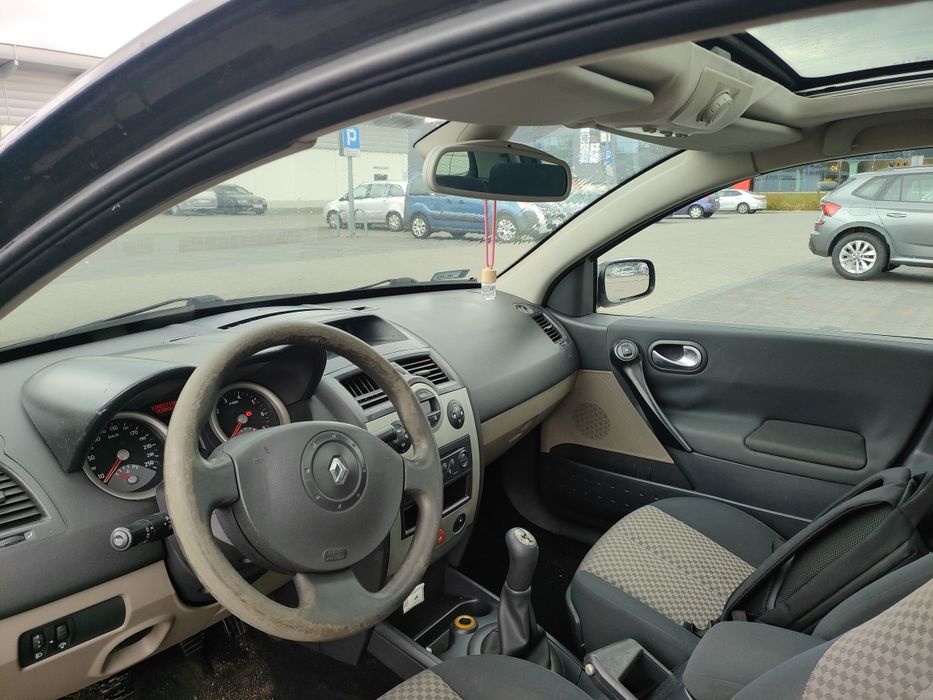 Renault Megane II - 2003 rok - 1.6 benzyna