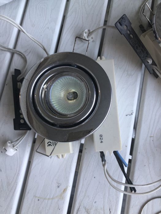 Vendo trez focos de inox