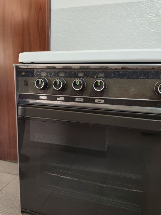 Fogão a gás com forno