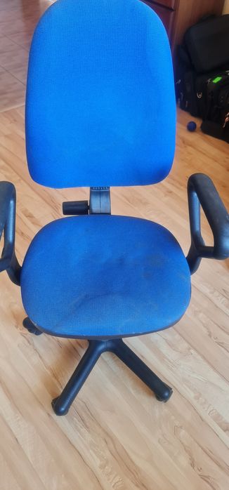 Fotel obrotowy biurowy
