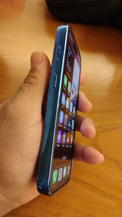 iPhone 15 Pró Azul