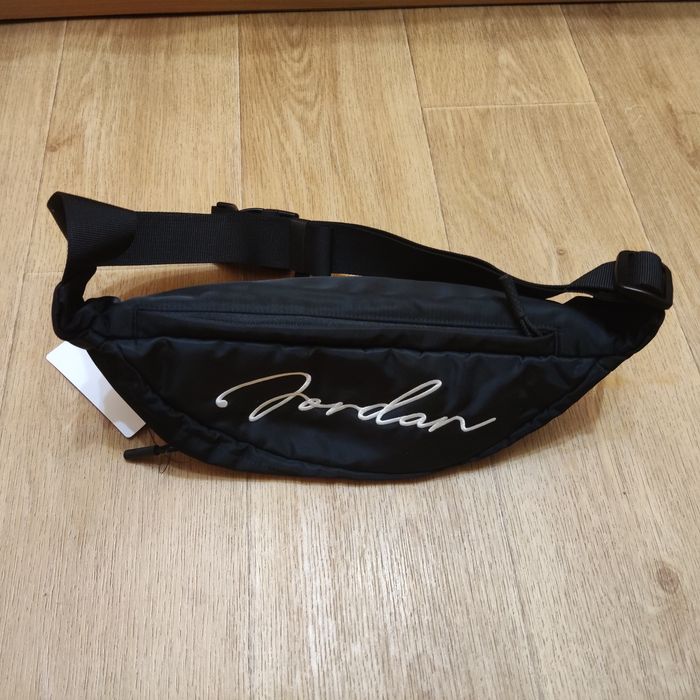 Бананка, сумка на пояс Jordan.