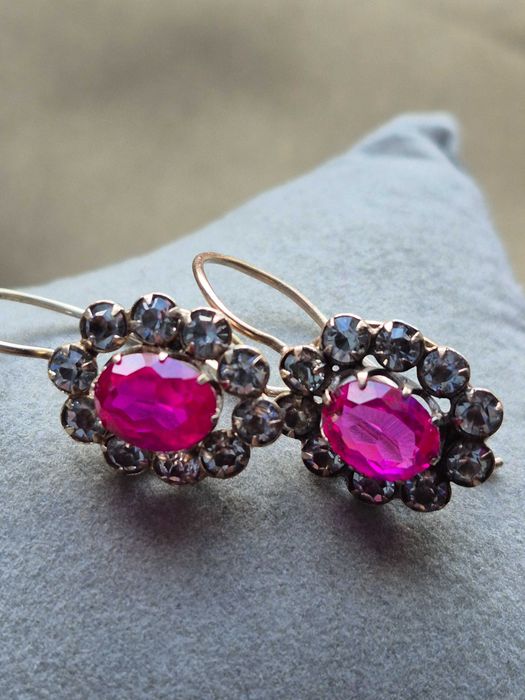 Piękne kolczyki w stylu vintage z rubinami SREBREM 875