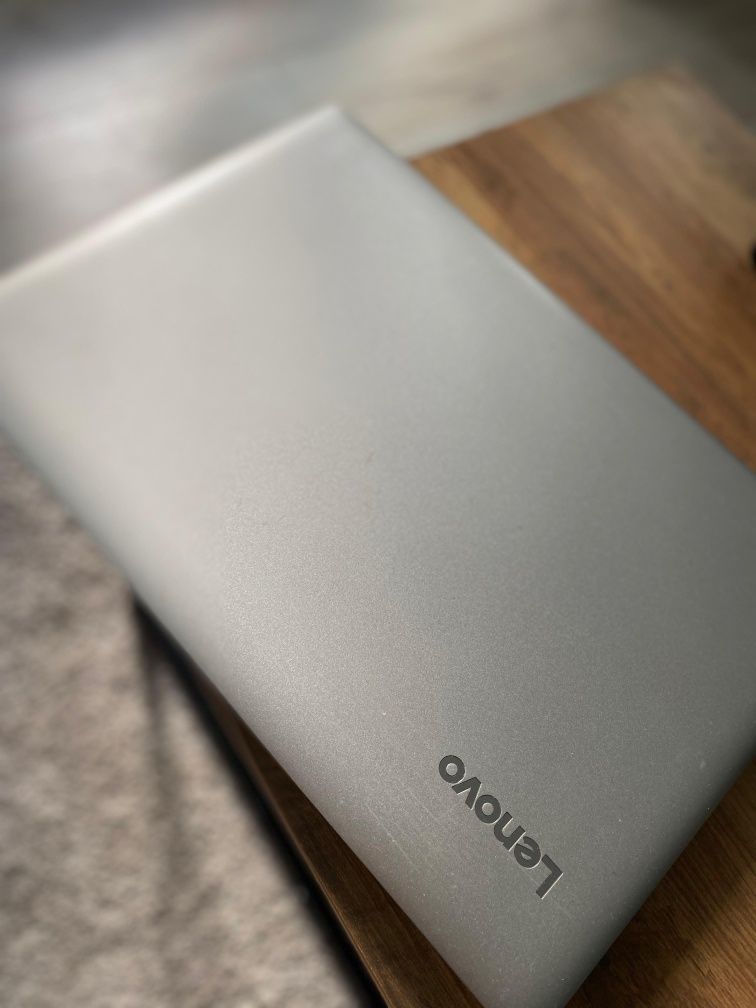 Lenovo IdeaPad 320 | Intel Core i3 | 4 GB RAM | Windows 10 | ide