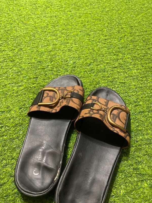 Klapki Christian Dior