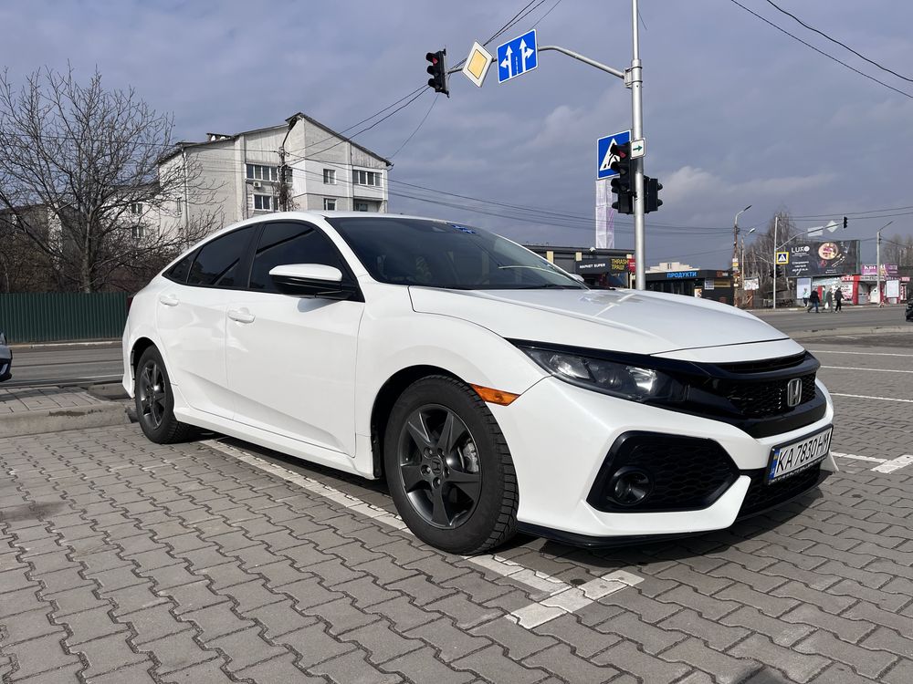 Продаю власну доглянуту Honda Civic 2019