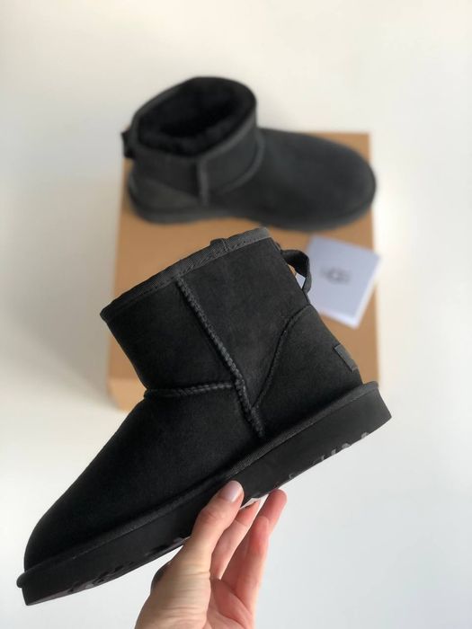 р36-40 Жіночі замшеві уггі UGG mini black suede