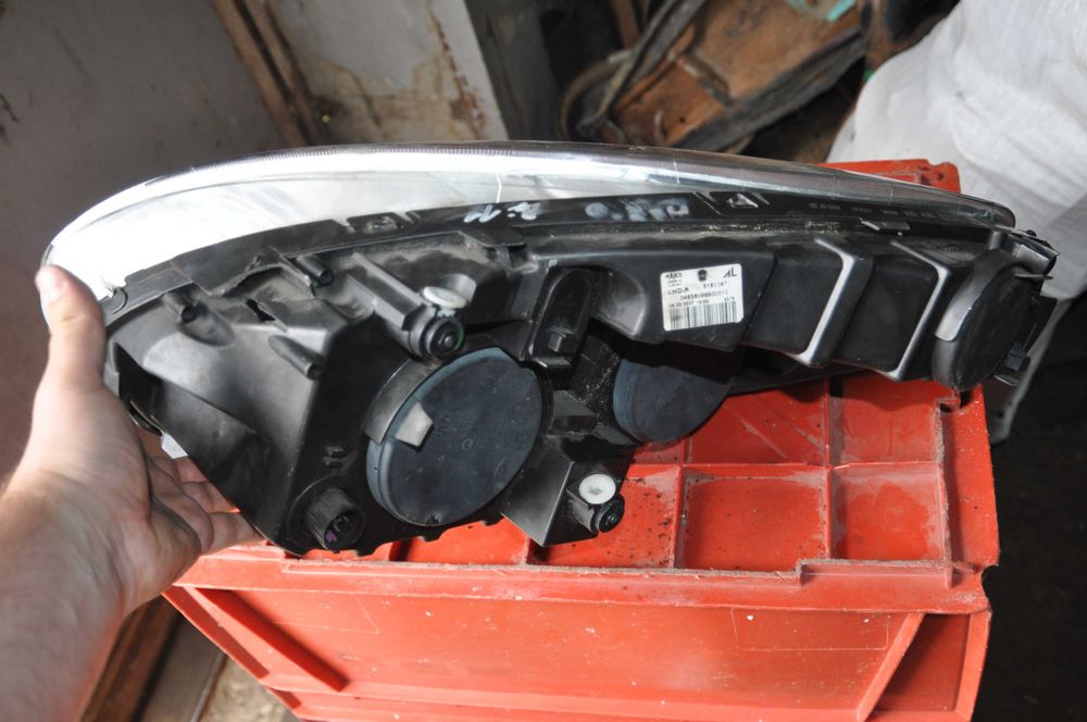 Fiat Doblo правая фара