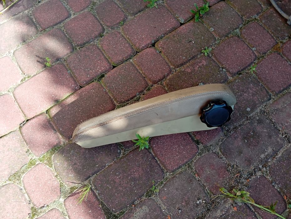 Podłokietnik fotela pasażera lewy Mercedes Vito V klasa W638