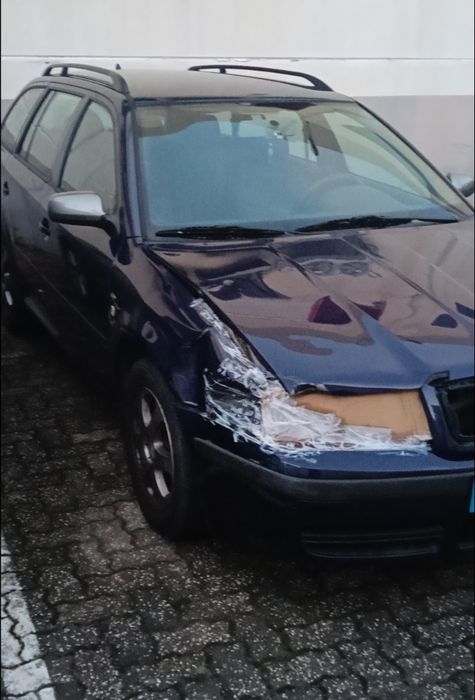 Skoda Octavia 1.9 circulavel(acidentado)