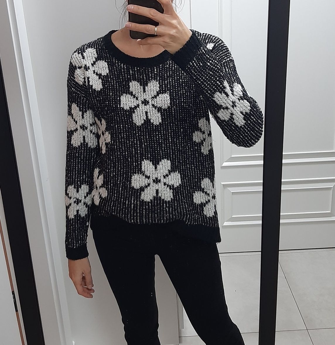 Sweter kwiaty new look 40