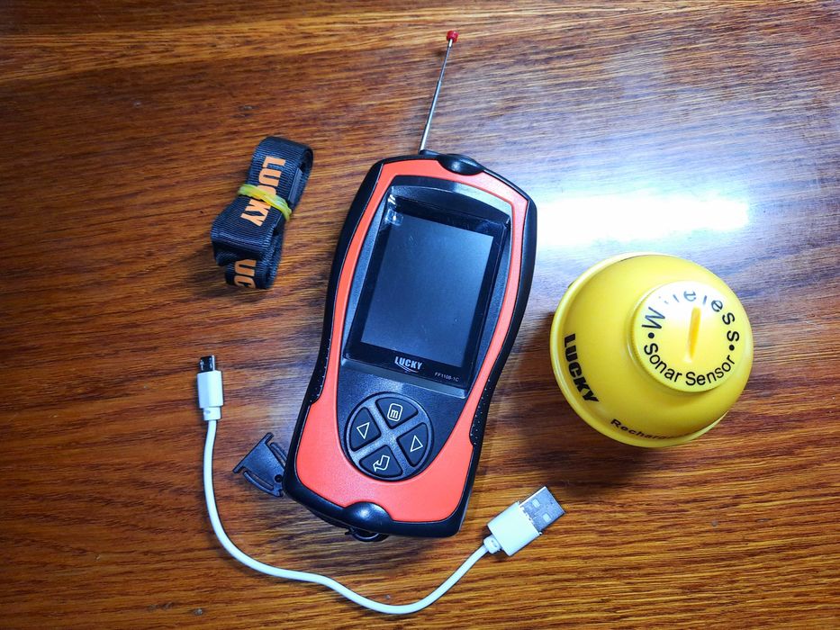 Ехолот FF1108-1CWLA