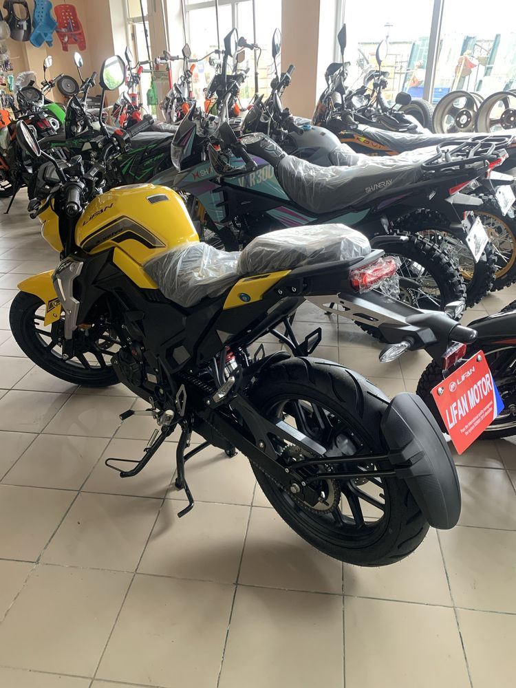 Мотоцикл - Lifan SR220 4V. ДОСТАВКА.