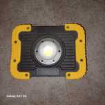 Lampa LED na baterię