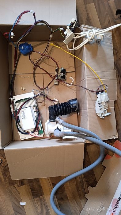 Ariston aqualtis części