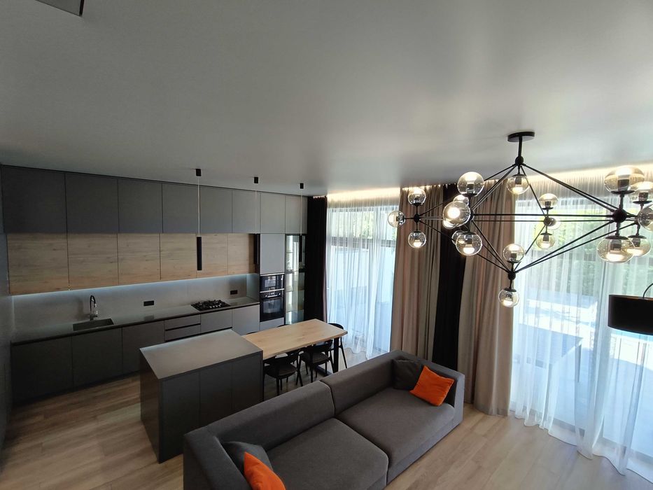 Новый дом с бассейном на Таирова | Одесса. Ремонт, мебель.