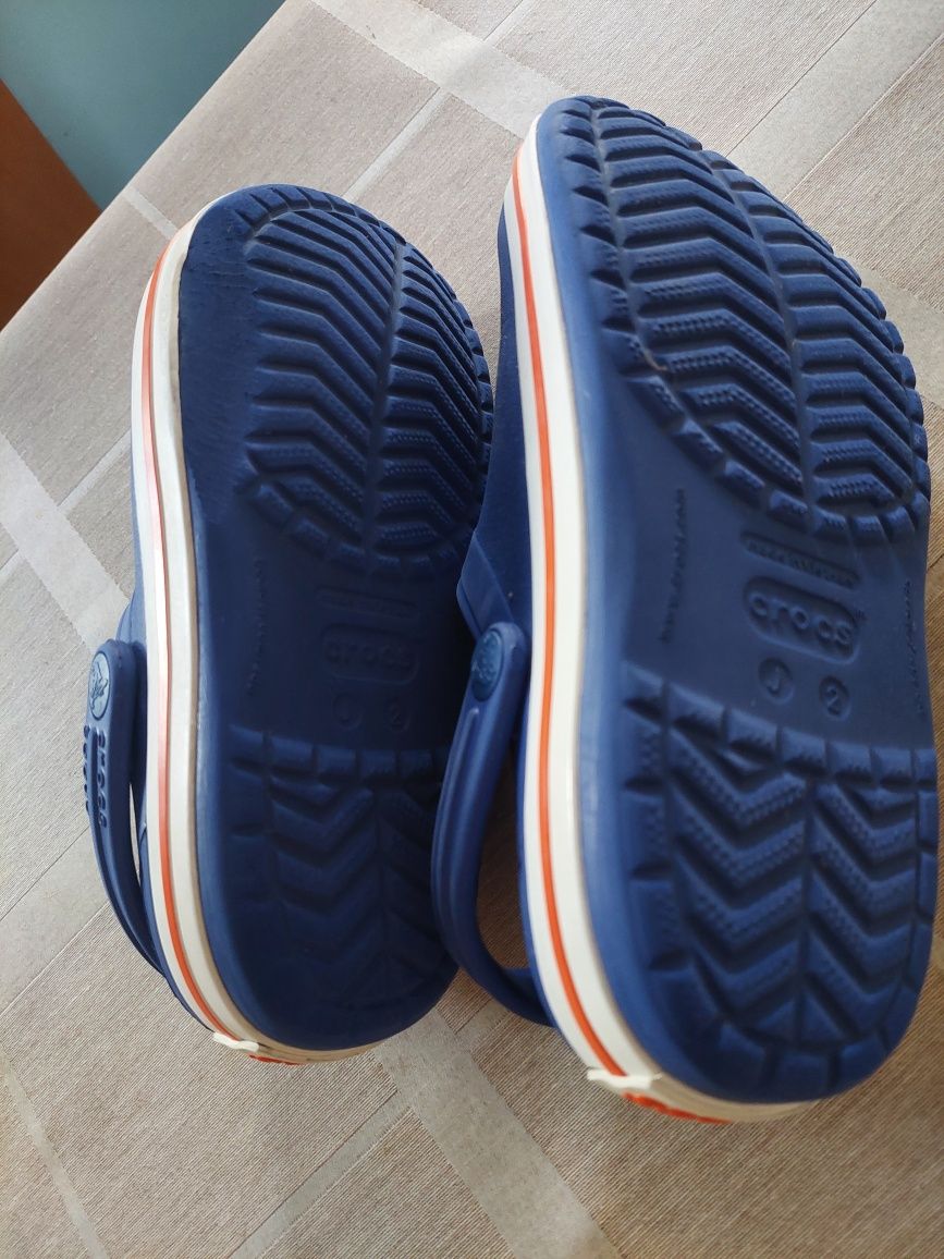 Crocs criança J2 (33-34)