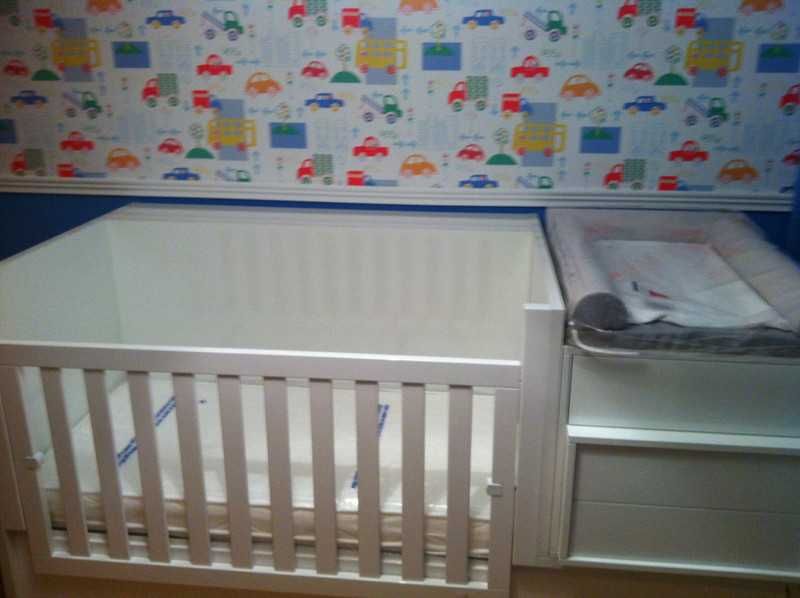 Cama Convertível (Montagem à esquerda) branca, Marca Alondra