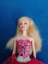 Lalka Barbie.       .