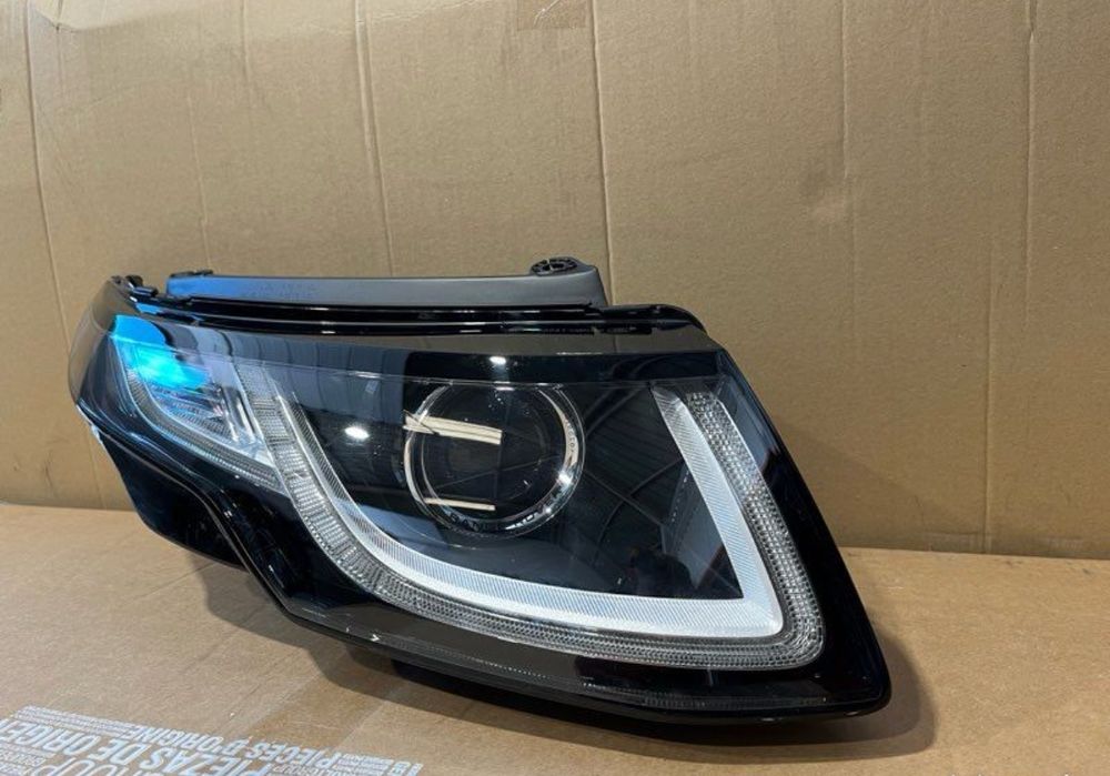 Farol range rover evoque