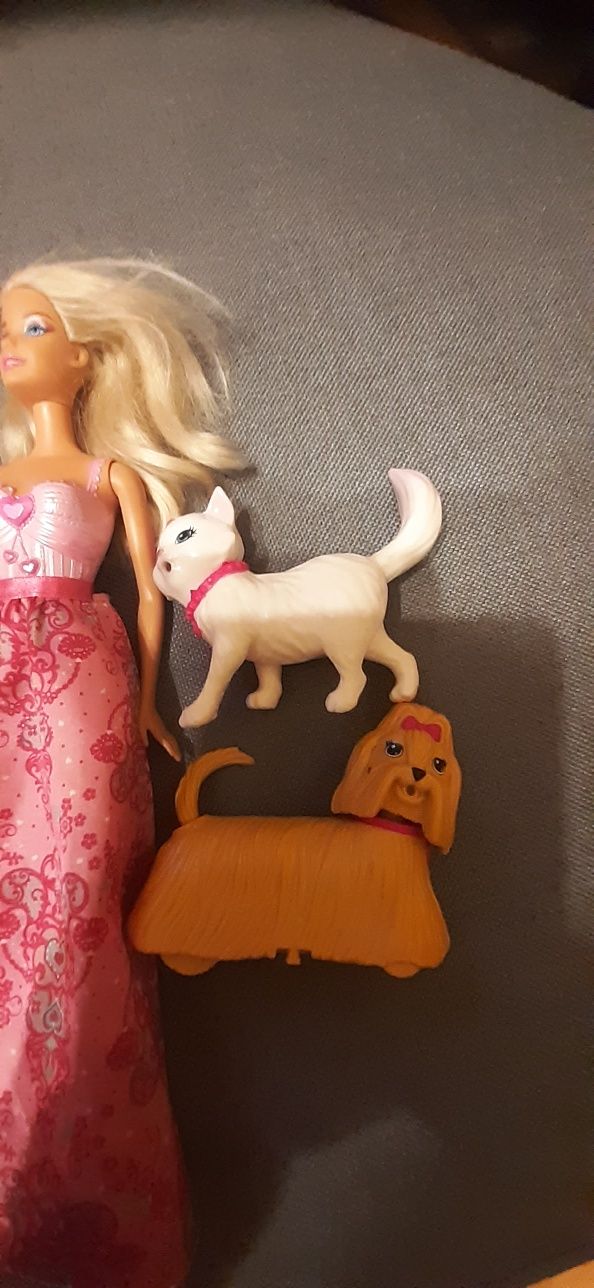 Lalki Barbie z psem i kotem