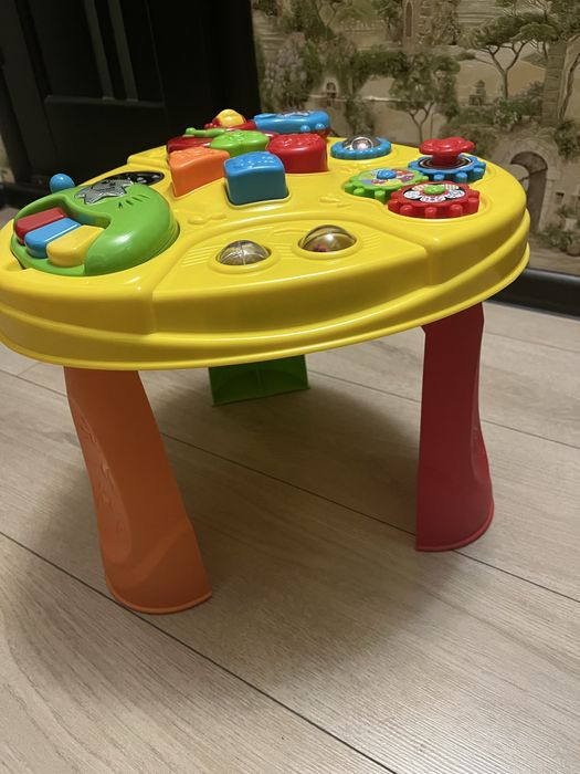 Дитячий музикальний столик
