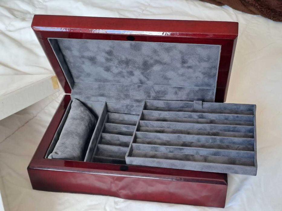 Caixa charuteira pequena, nova