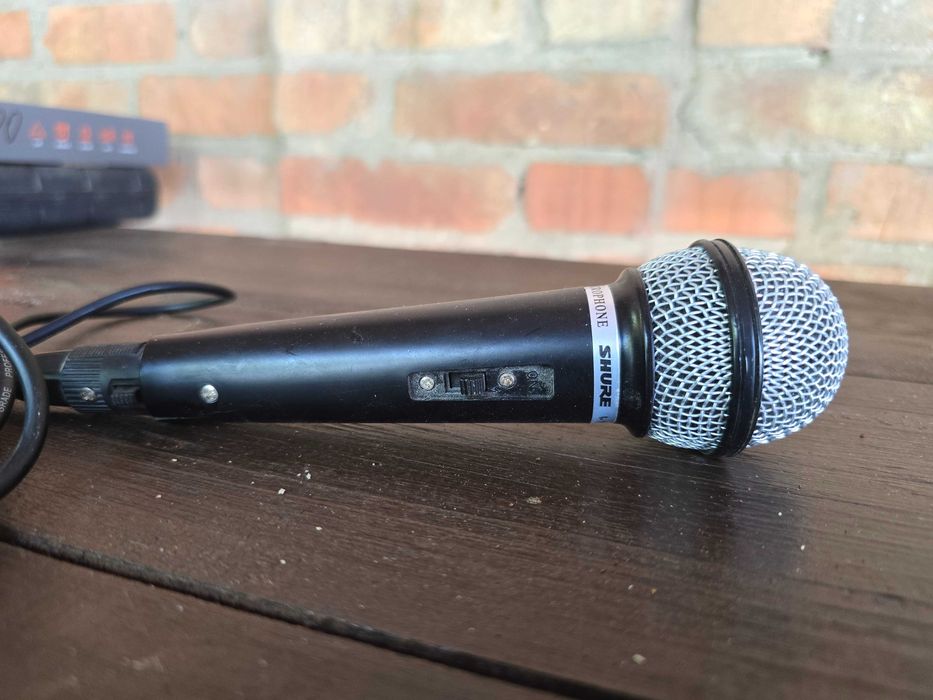 Мікрофон дротовий SHURE з кабелем