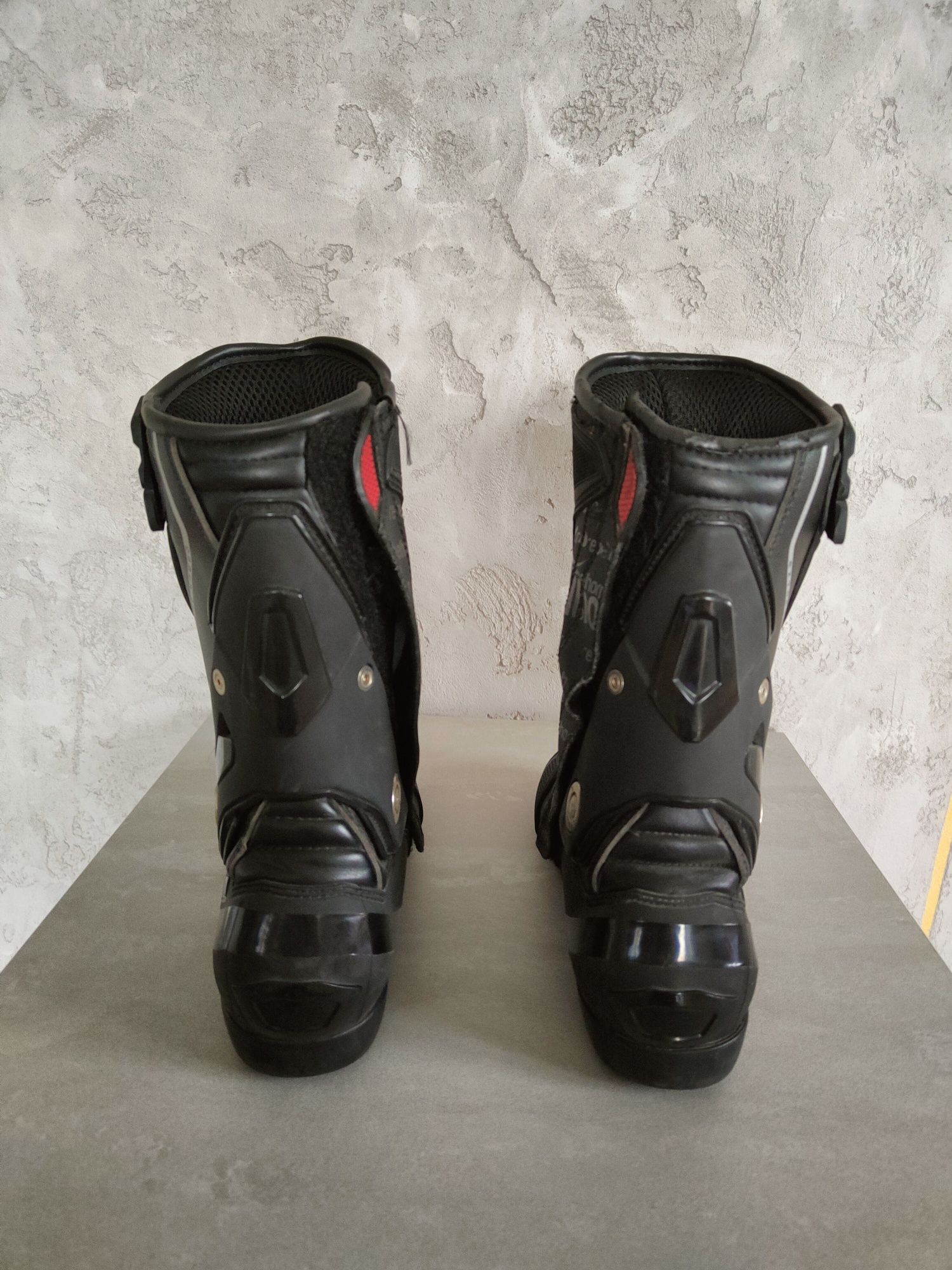 Skórzane buty motocyklowe Rebelhorn model Pride 43
550.00zł