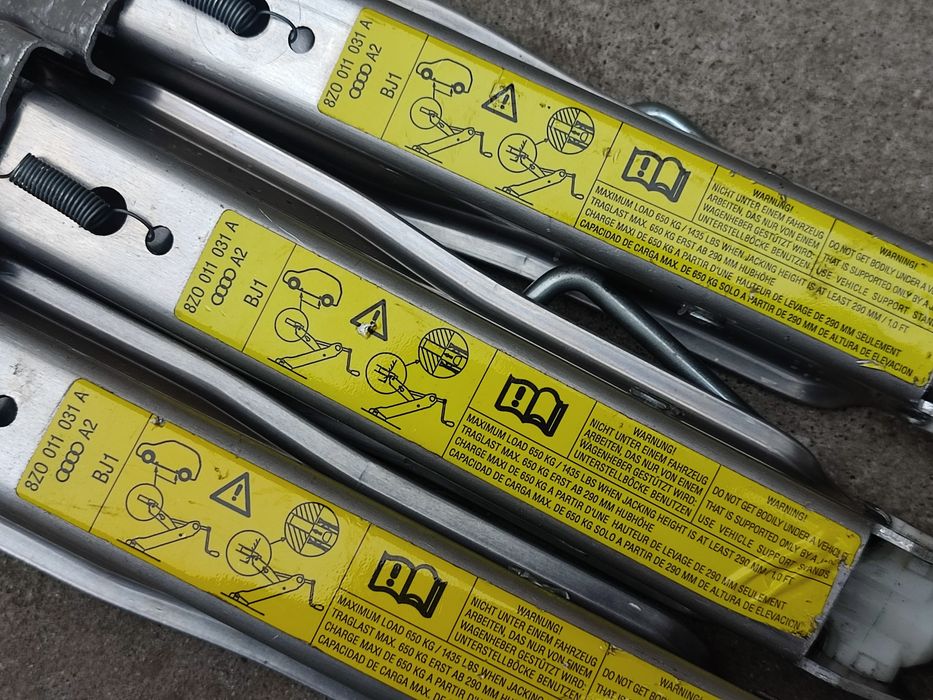 Домкрат Audi A2 домкрат Ауди а2