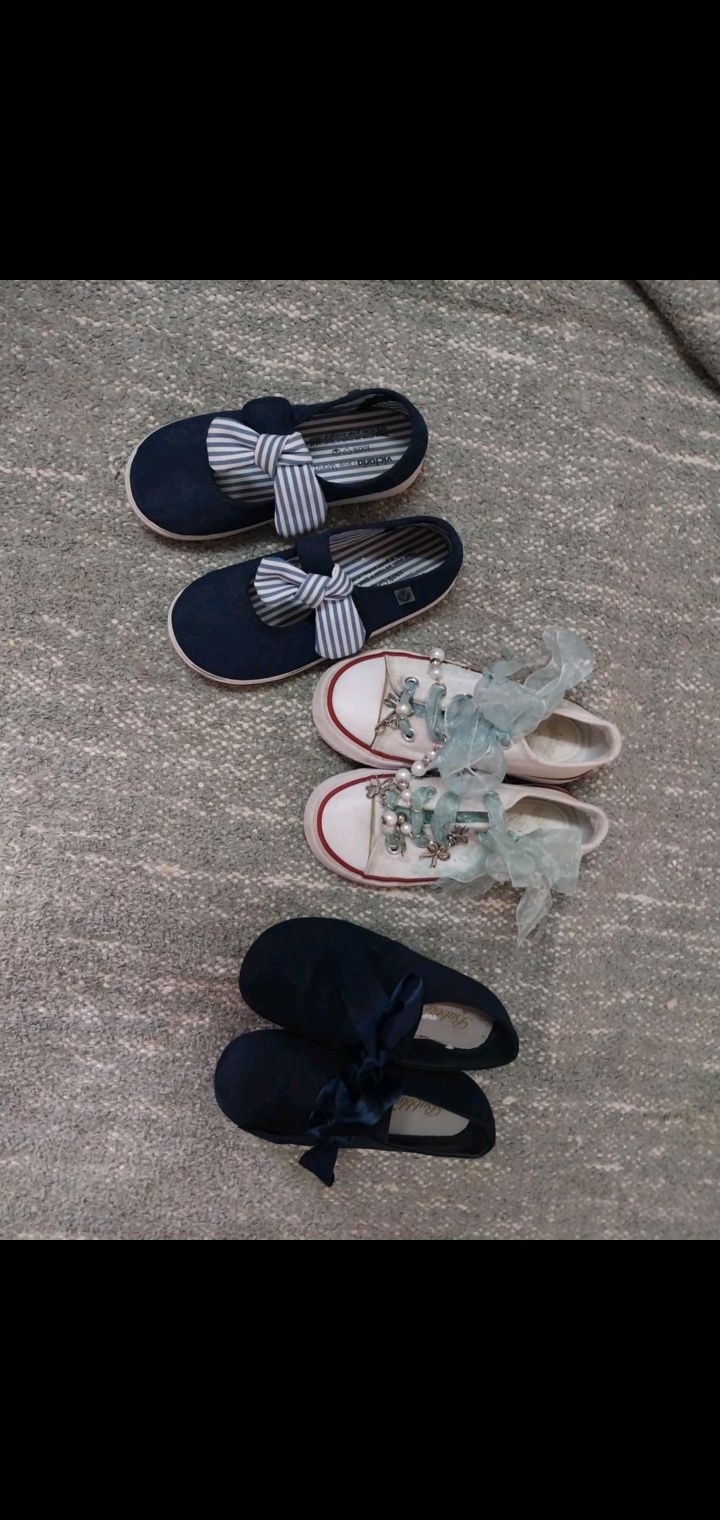 Sapatilhas e sapatos
