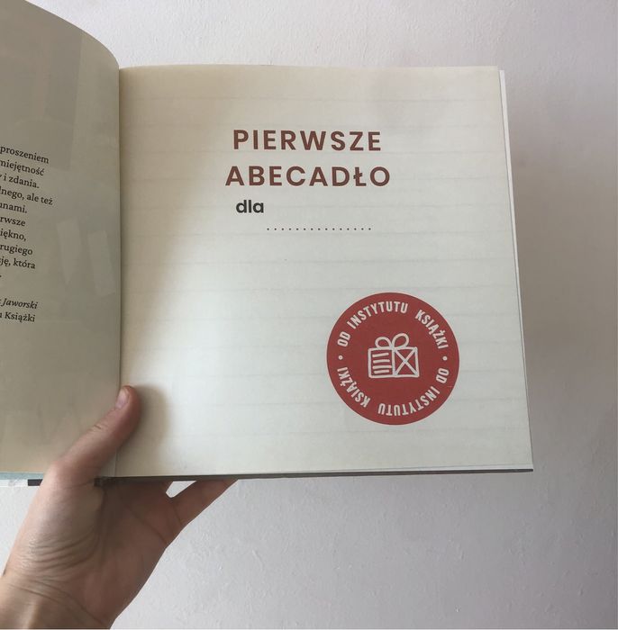 Książka „pierwsze abecadło”