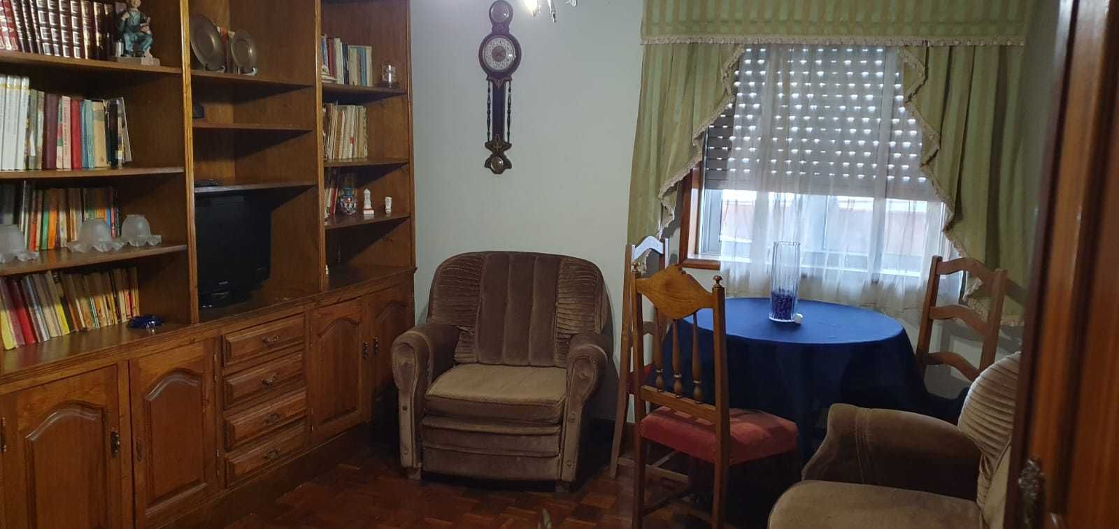 Arrenda-se Magnífico Apartamento  T4 em Chaves,