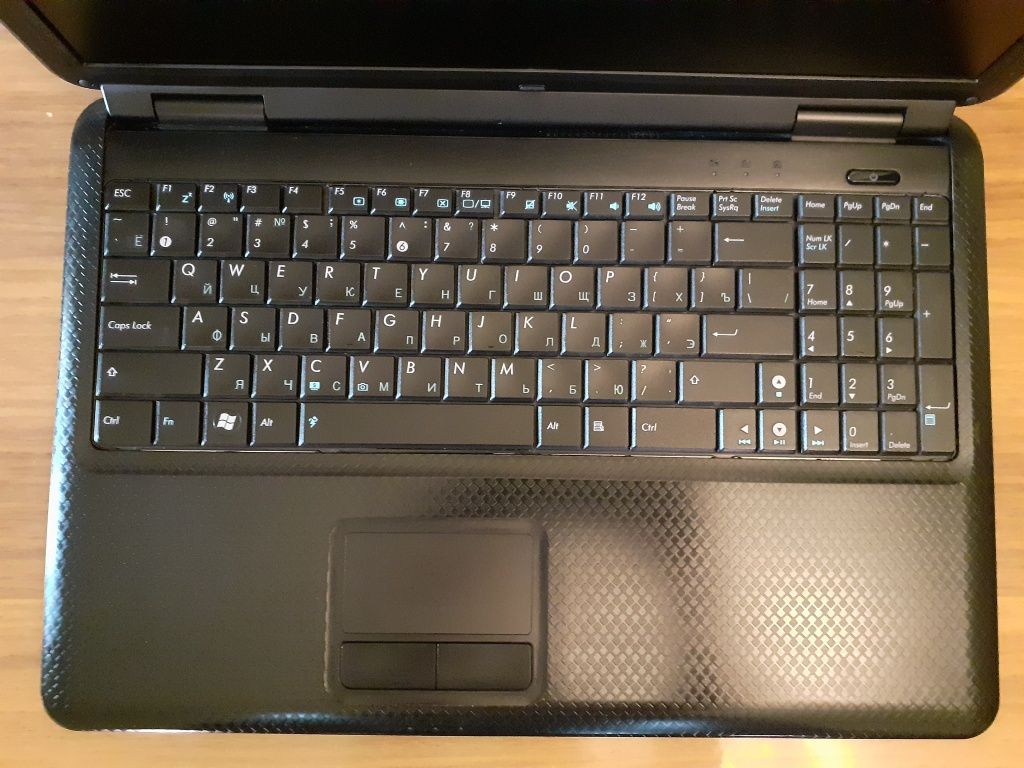 Ноутбук ASUS P50IJ (состояние 9,5/10)