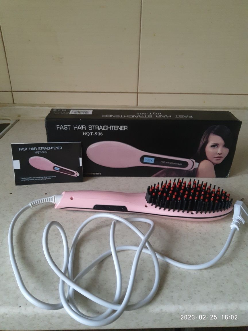 Электрическая расчёска для выпрямления волос