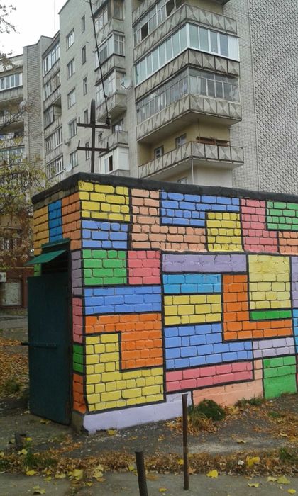 Продам  або здам капітальний підвал у центрі Канева.