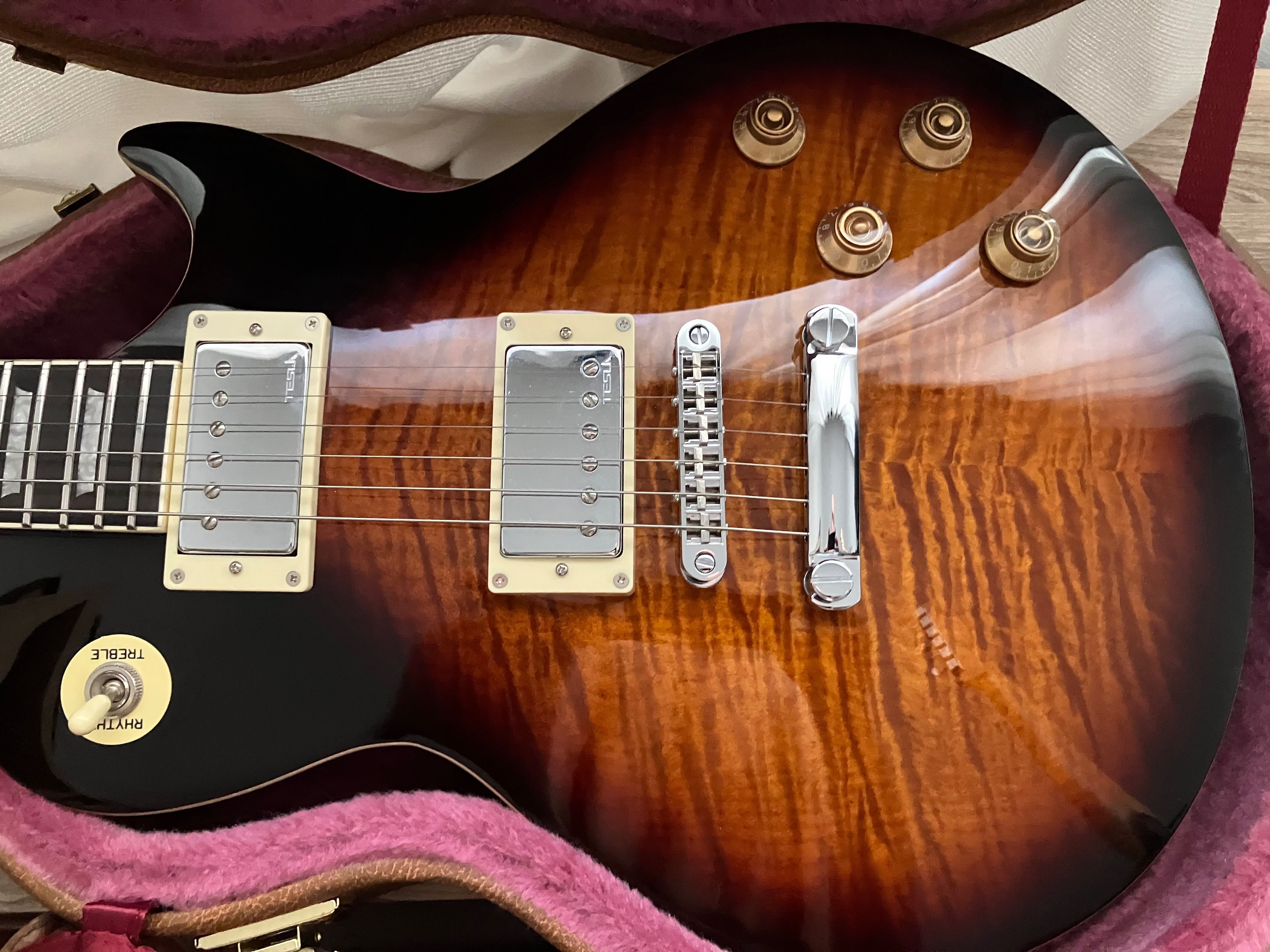 Harley Benton SC550 II + Hardcase Gibson