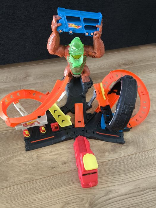 Pista Hot Wheels City Gorila Tóxico