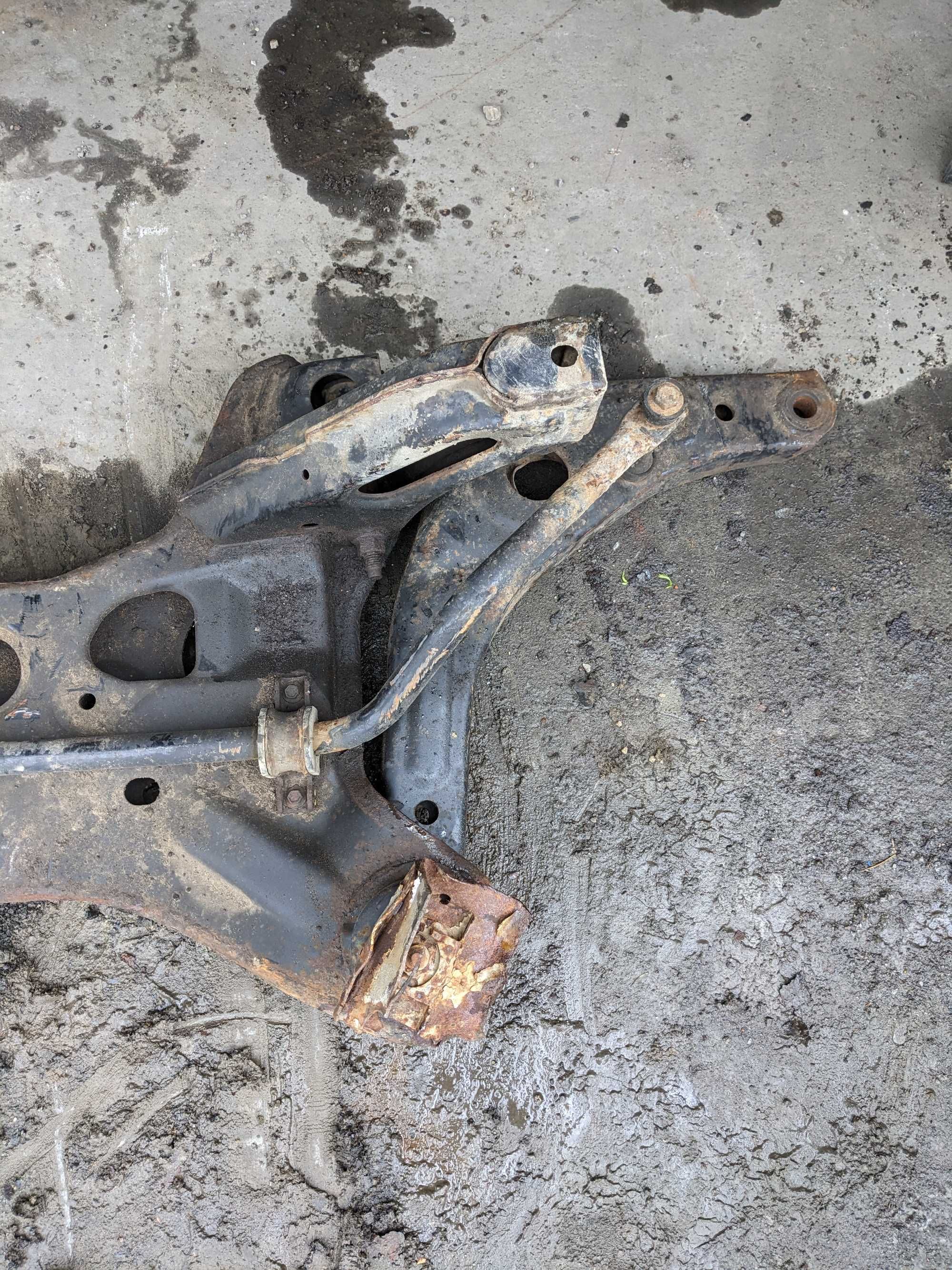 Ford Transit MK5 Sanki Wózek Belka Kołyska Trawers Przód Przednie