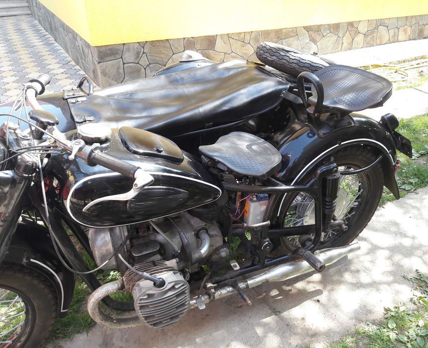 Мотоцикл Днепр К 750