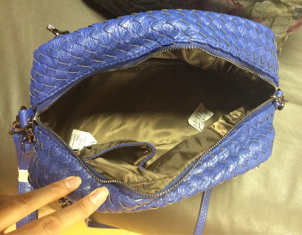 Новая плетенная сумка синего цвета