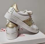 GUESS Bevlee - Sneakersy niskie, białe, roz. 35