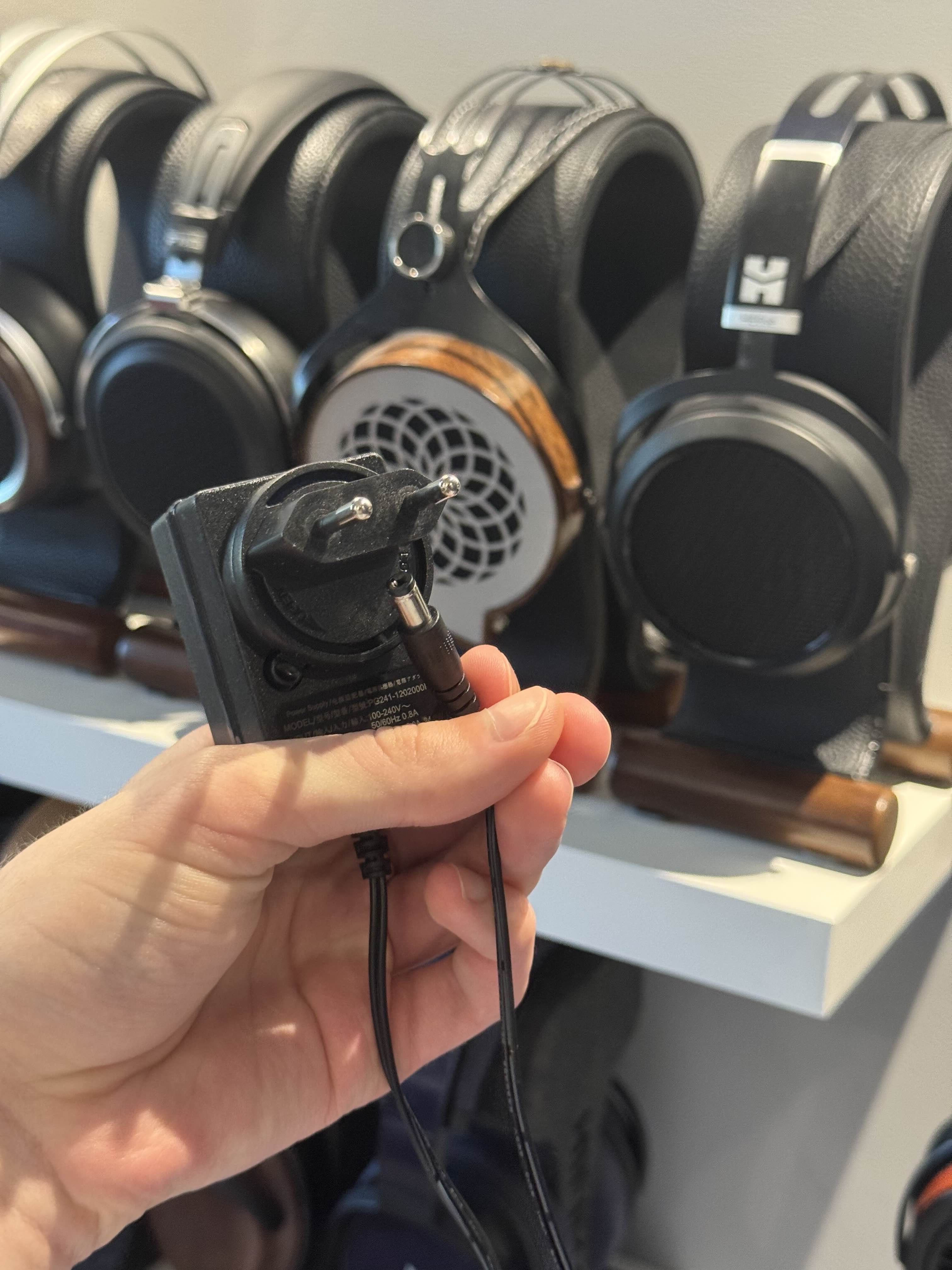 Switch sieciowy Asustor ASW205T | 2.5Gbps – superszybka sieć