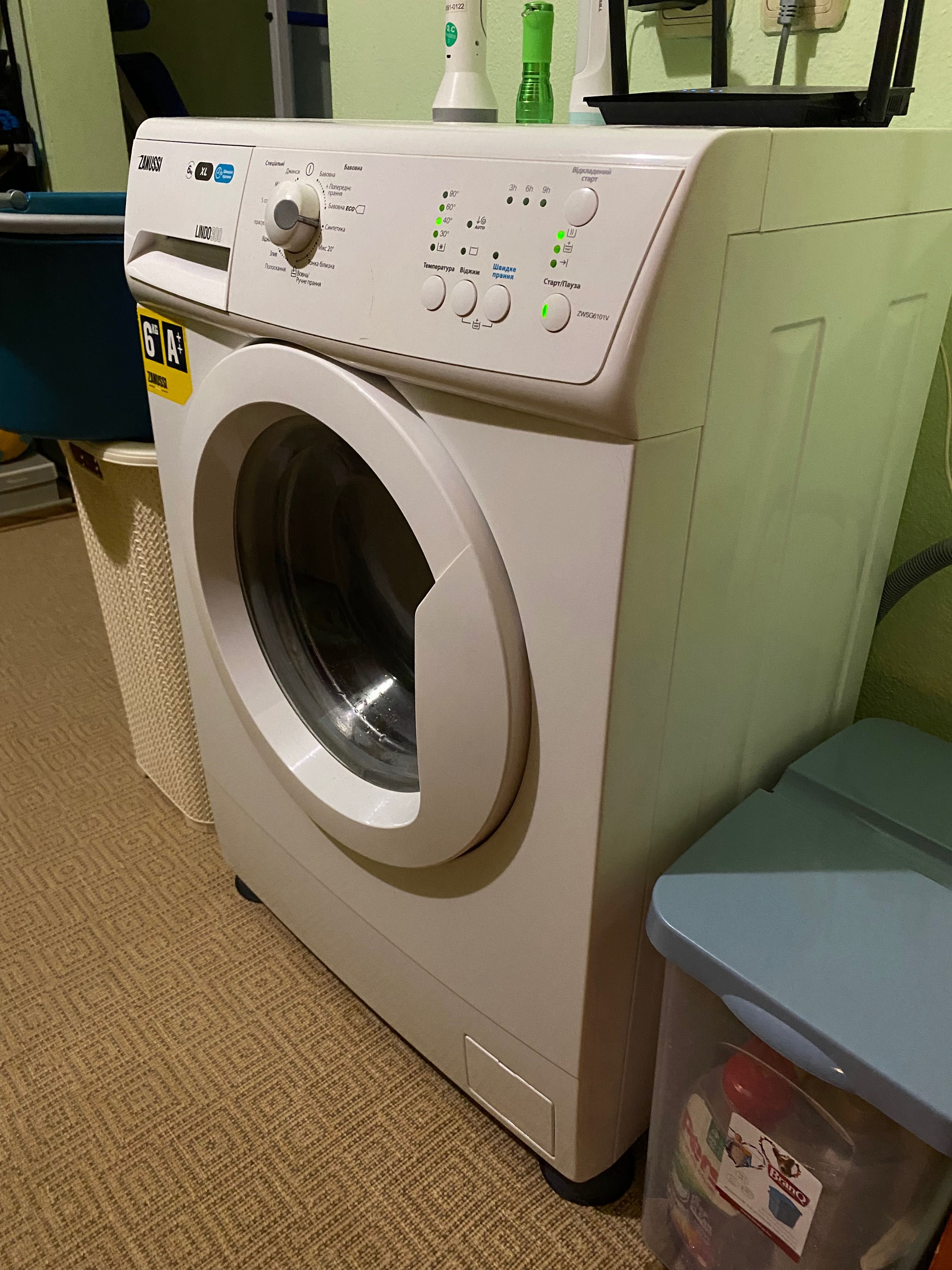 Продам пральну машину Zanussi LINDO 300 б.в. недорого