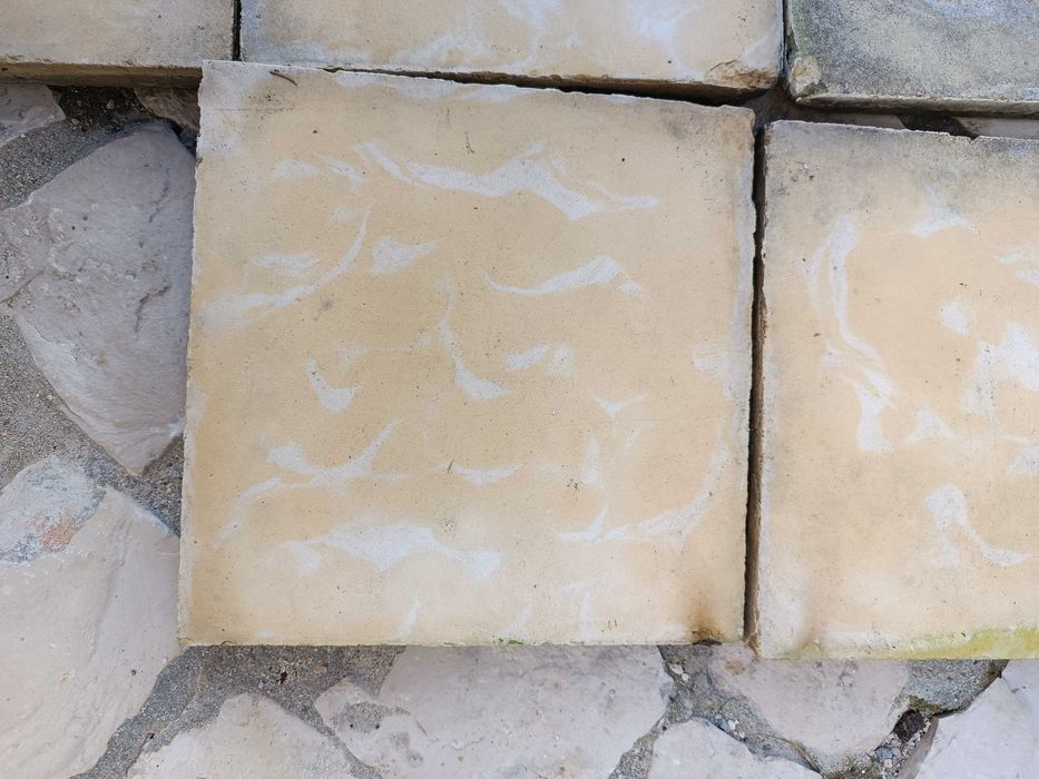 Mosaicos hidráulicos amarelos