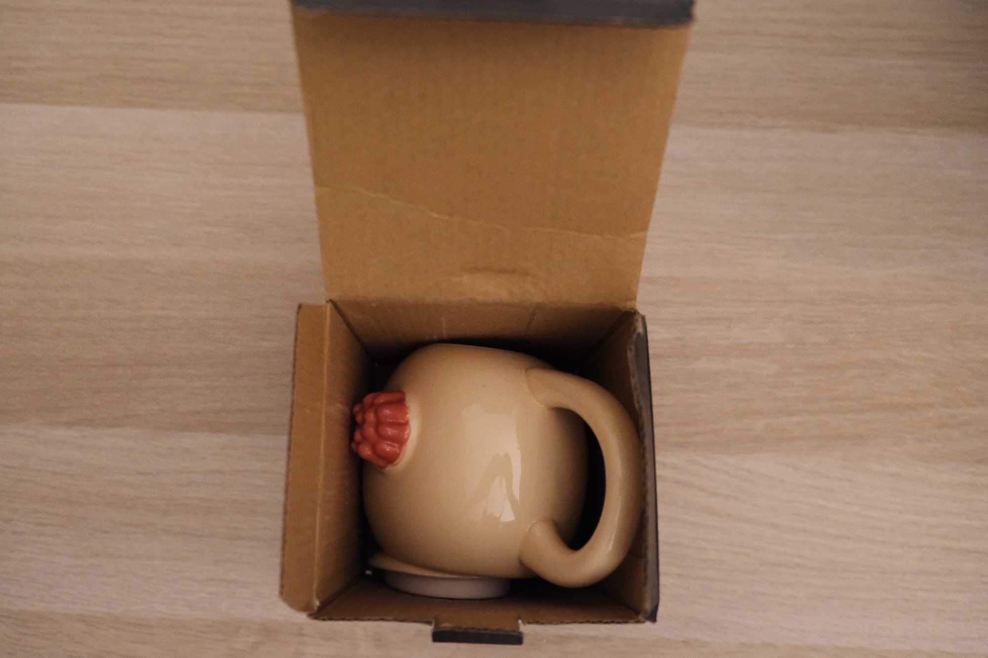 Caneca em formato de Plumbus | Rick and Morty (Como Novo, Nunca Usado)