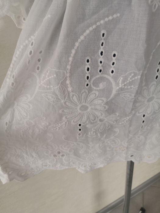 Biała sukienka hiszpanka Unisono S