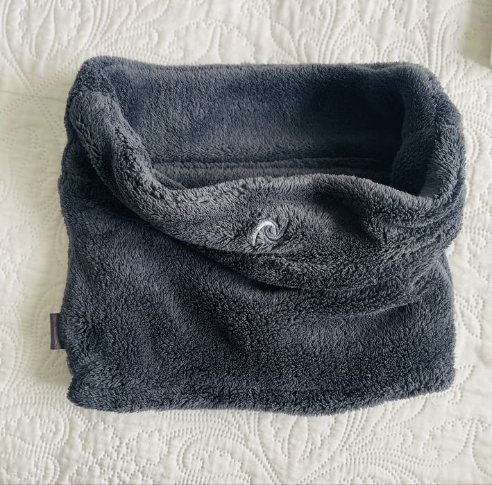 Gruby puszysty komin szary polar antracyt